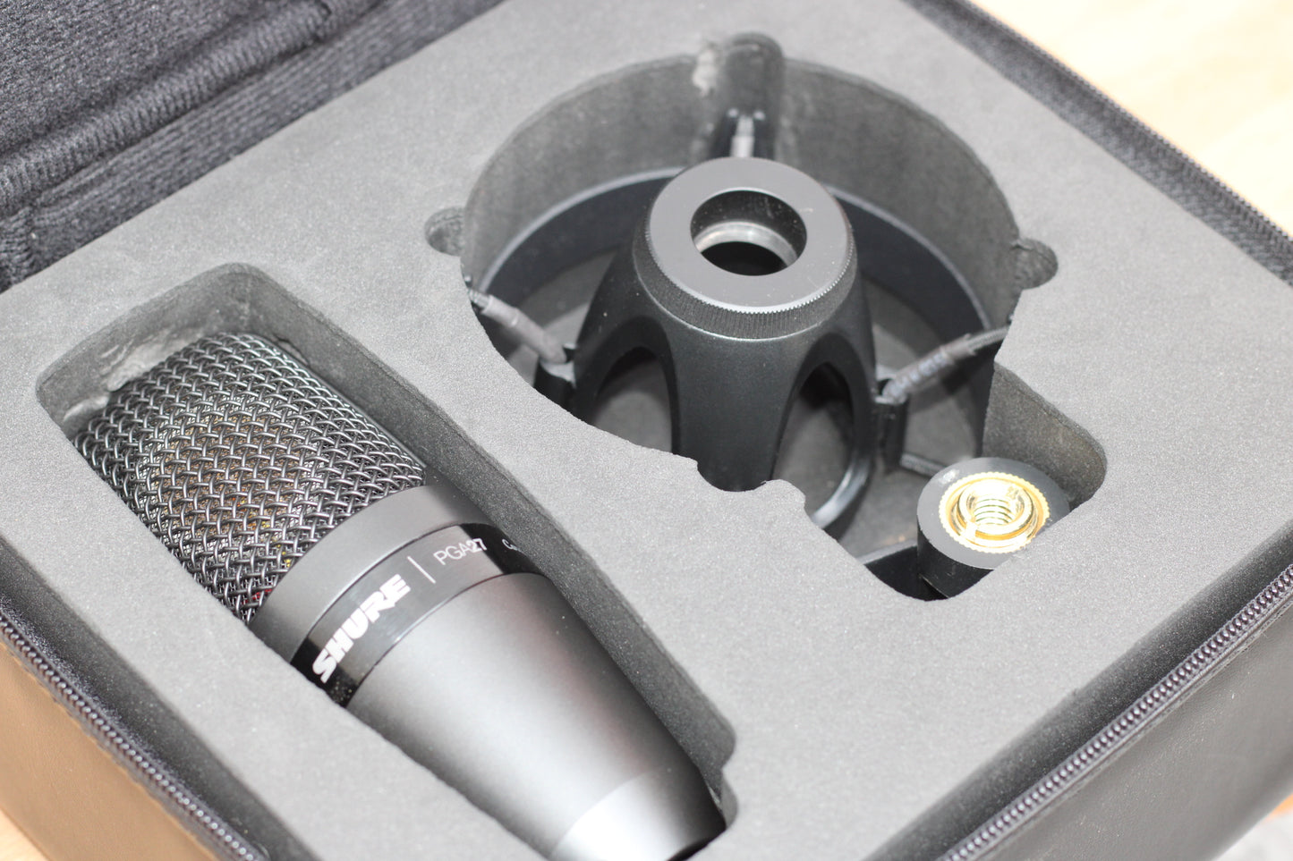 Shure PGA27 Cardioid Large Diaphragm Side-Address Condenser Microphone