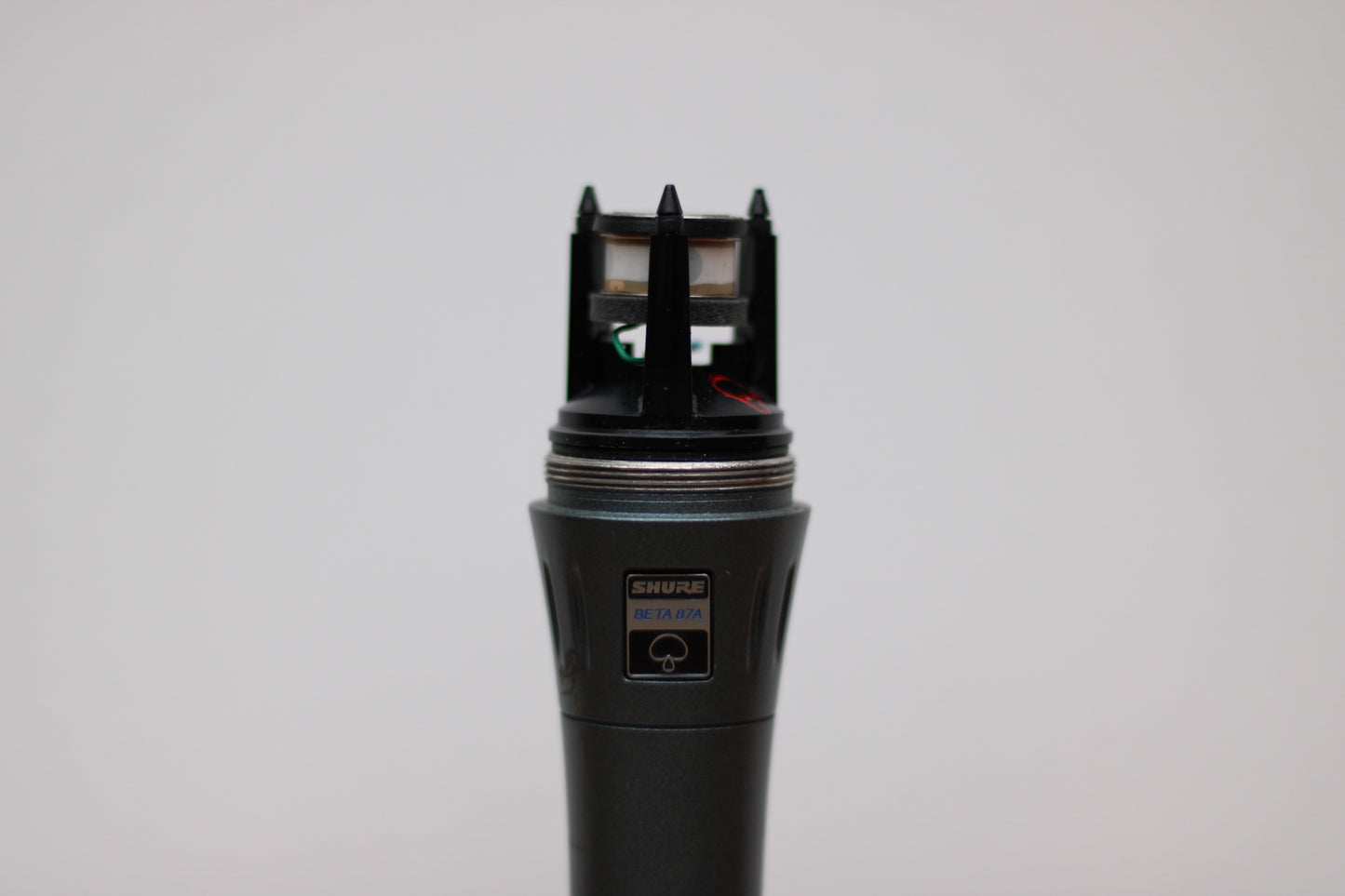 Shure Beta 87a Supercardioid Vocal Microphone